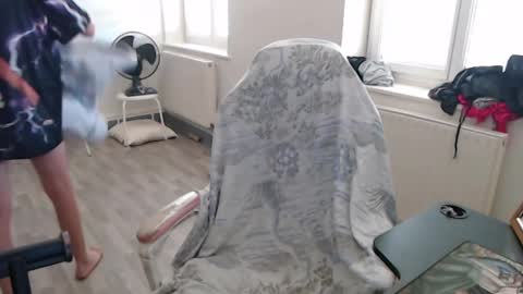 missthon online show from 26, 12, 2024