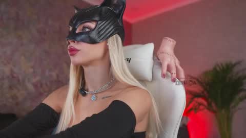 Eva online show from 30, 10, 2025