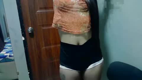 Snapshot of missunknownxoxo chatting on 13, 5, 2026 sofia online show from 13, 5, 2026