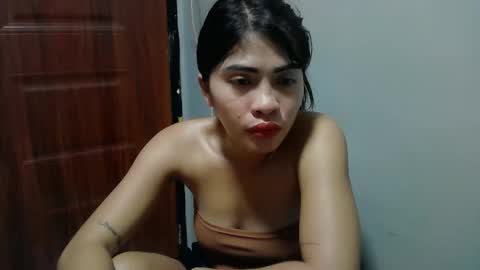 Snapshot of missunknownxoxo chatting on 18, 5, 2026 sofia online show from 18, 5, 2026