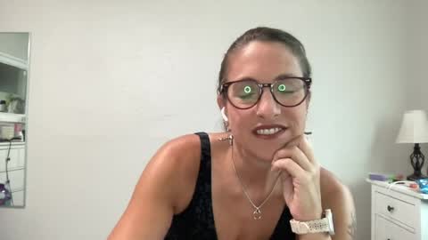 Snapshot of missveronicajaymes chatting on 12, 6, 2026 Miss Veronica Jaymes online show from 12, 6, 2026