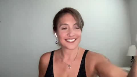 Snapshot of missveronicajaymes chatting on 26, 6, 2026 Miss Veronica Jaymes online show from 26, 6, 2026