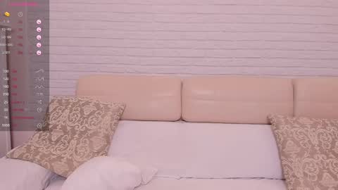 missxcaprice online show from 9, 3, 2025