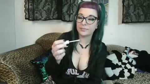 Missy Dee online show from 5, 2, 2026