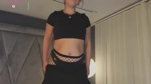 Snapshot of missy_taylor_ chatting on 9, 10, 2025 Missy online show from 9, 10, 2025