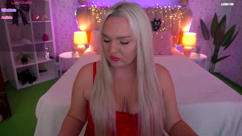 Snapshot of missyymarty chatting on 31, 10, 2025 missyymarty online show from 31, 10, 2025