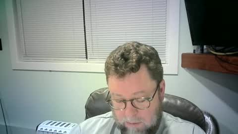Snapshot of mister_happy567 chatting on 1, 2, 2025 Mr. Happy online show from 1, 2, 2025