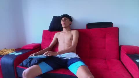 Snapshot of mister_jhonxxx chatting on 17, 12, 2024 mister_jhonxxx online show from 17, 12, 2024