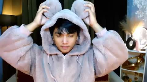 SAINT SACHI  will make your day  online show from 8, 12, 2024