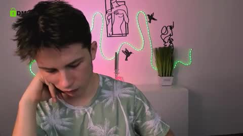 Snapshot of mister_vice chatting on 17, 12, 2025 mister_vice online show from 17, 12, 2025