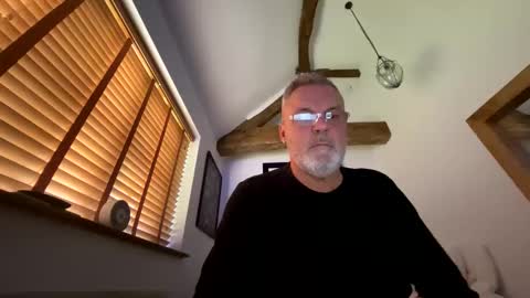 Misterblivs online show from 2, 11, 2025