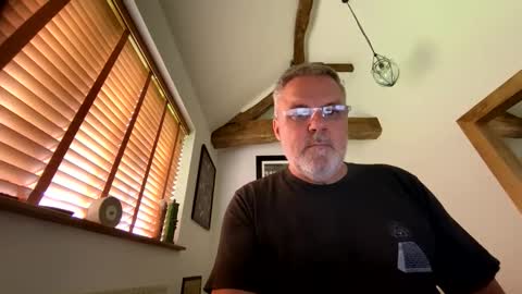 Snapshot of misterblivs chatting on 14, 5, 2026 Misterblivs online show from 14, 5, 2026