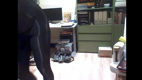 Snapshot of misterbobbyxx chatting on 18, 4, 2026 misterbobbyxx online show from 18, 4, 2026