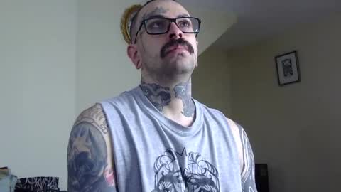 Snapshot of misternocturne chatting on 1, 12, 2025 misternocturne online show from 1, 12, 2025