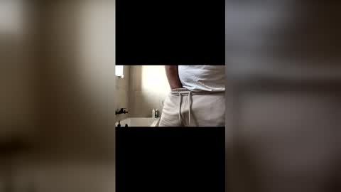 Snapshot of misterxy567 chatting on 1, 3, 2026 misterxy567 online show from 1, 3, 2026