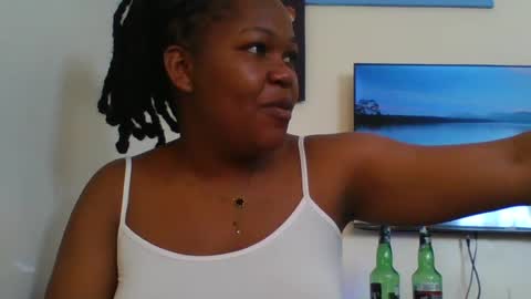 Snapshot of misticmoment chatting on 3, 6, 2026 misticmoment online show from 3, 6, 2026