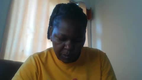 Snapshot of misticmoment chatting on 21, 6, 2026 misticmoment online show from 21, 6, 2026