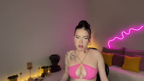 Snapshot of mistress_of_hearts chatting on 24, 5, 2026 Mia online show from 24, 5, 2026