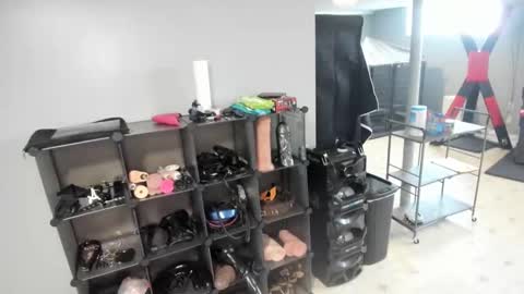 Snapshot of mistressc365 chatting on 7, 1, 2025 Mistress C and bitch boy online show from 7, 1, 2025