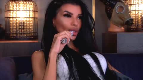 Snapshot of mistresselenia chatting on 18, 6, 2026 Elenia online show from 18, 6, 2026