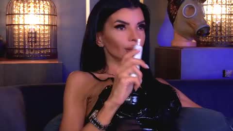 Snapshot of mistresselenia chatting on 26, 6, 2026 Elenia online show from 26, 6, 2026