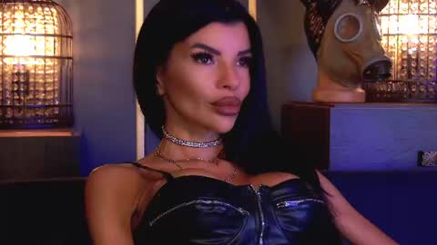 Snapshot of mistresselenia chatting on 4, 7, 2026 Elenia online show from 4, 7, 2026