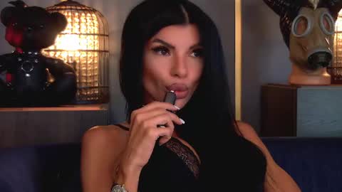 Snapshot of mistresselenia chatting on 22, 7, 2026 Elenia online show from 22, 7, 2026