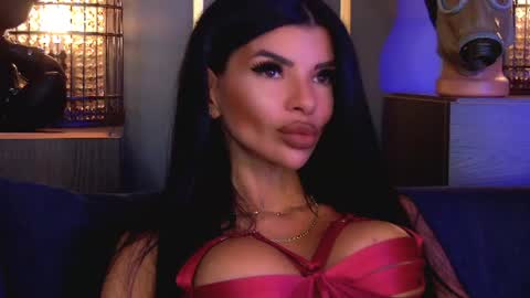 Snapshot of mistresselenia chatting on 29, 7, 2026 Elenia online show from 29, 7, 2026