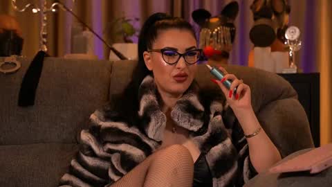 Mistress Kelly online show from 8, 11, 2025