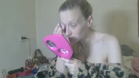 Snapshot of mistressmilly32 chatting on 26, 4, 2026 mistressmilly32 online show from 26, 4, 2026