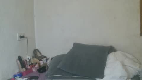 Snapshot of mistressmilly32 chatting on 29, 4, 2026 mistressmilly32 online show from 29, 4, 2026