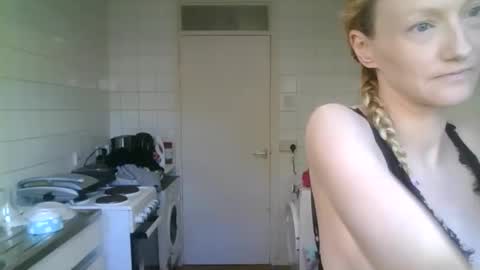 Snapshot of mistressmilly32 chatting on 15, 5, 2026 mistressmilly32 online show from 15, 5, 2026