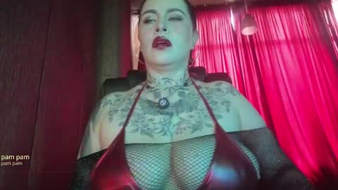 Snapshot of mistressolivia07 chatting on 22, 5, 2026 Mistress olivia online show from 22, 5, 2026