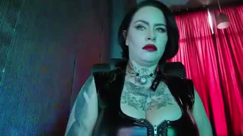 Snapshot of mistressolivia07 chatting on 11, 7, 2026 Mistress olivia online show from 11, 7, 2026