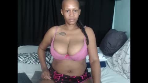 mistressshirleyx online show from 28, 1, 2025