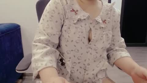 Misumiko96 online show from 12, 4, 2026