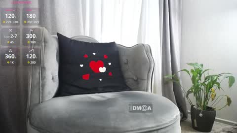 miu__miu online show from 27, 12, 2024