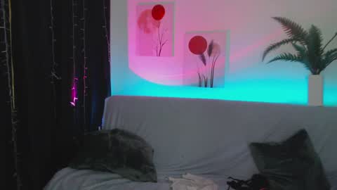 Snapshot of miuri_miy chatting on 1, 2, 2025 Yuka online show from 1, 2, 2025