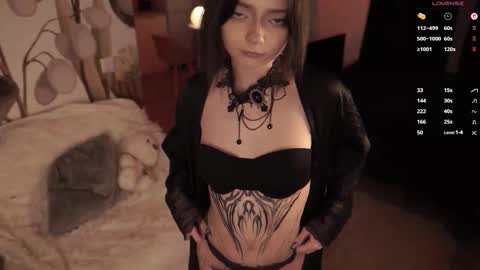 Snapshot of miuri_miy chatting on 23, 10, 2025 Yuka online show from 23, 10, 2025