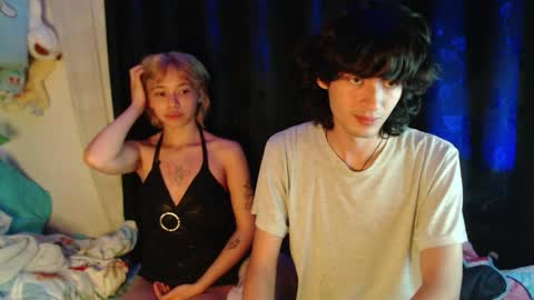 Snapshot of mixipeach chatting on 15, 5, 2026 Naomi and Nekorii online show from 15, 5, 2026