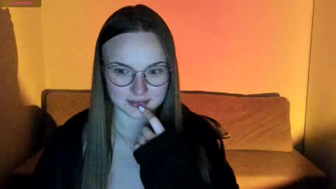 Miya online show from 7, 11, 2025