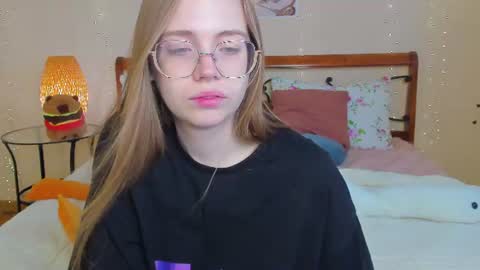 Snapshot of miya_soft chatting on 18, 6, 2026 Miya online show from 18, 6, 2026