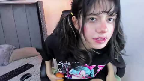 Snapshot of miyu_komori chatting on 14, 2, 2026 miyu_komori online show from 14, 2, 2026