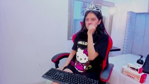 Snapshot of miyu_komori chatting on 1, 3, 2026 miyu_komori online show from 1, 3, 2026