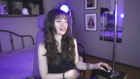 miyuki_wolf online show from 4, 12, 2025