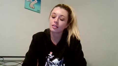 Snapshot of mizzymay10101 chatting on 28, 2, 2026 mizzymay10101 online show from 28, 2, 2026