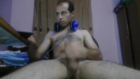 Snapshot of mj9800 chatting on 8, 9, 2025 mahmoud online show from 8, 9, 2025