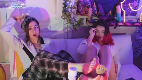 Hera  Tethra Bathtub stream  20k followers  Ask about our custom videos3 online show from 10, 1, 2025