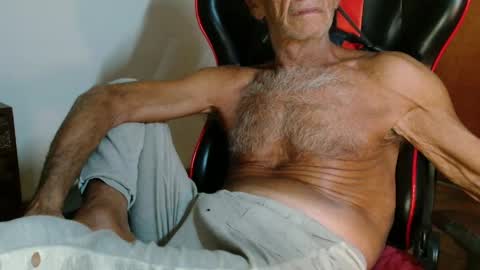 Snapshot of mjmadurengue chatting on 5, 5, 2026 Mario jose online show from 5, 5, 2026