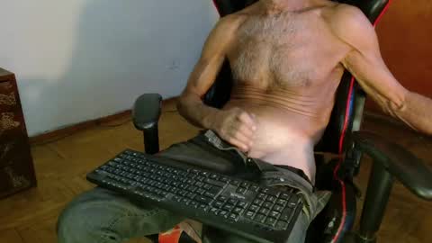 Snapshot of mjmadurengue chatting on 12, 5, 2026 Mario jose online show from 12, 5, 2026